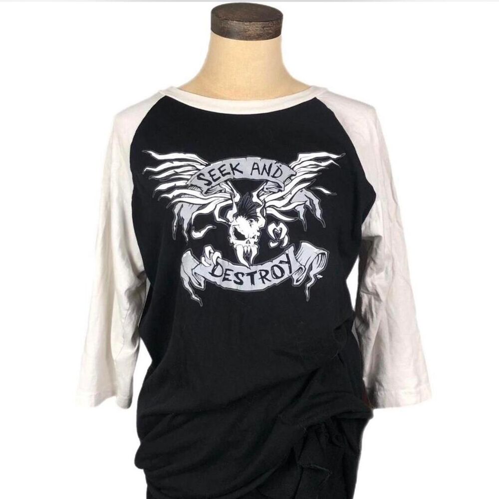 Unbranded Men's Black and White T-shirt